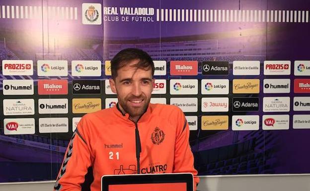 Míchel Herrero durante su rueda de prensa de esta mañana. /J. A. P.