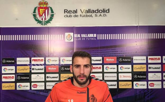Antoñito en la sala de prensa del Nuevo José Zorrilla.
