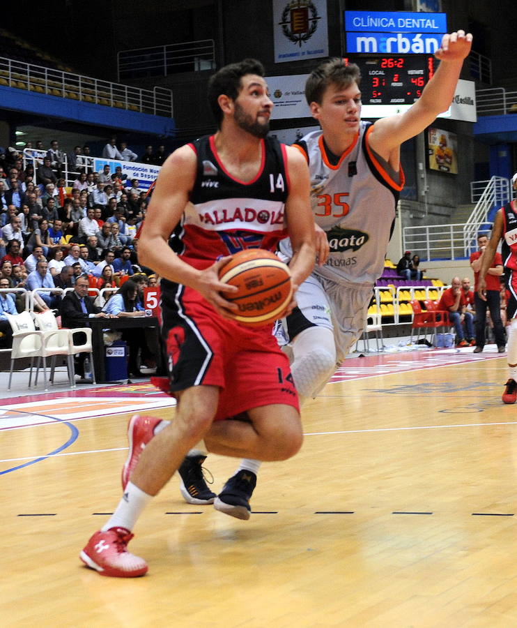 Dani Astilleros contra El Aceitunas Fragata.