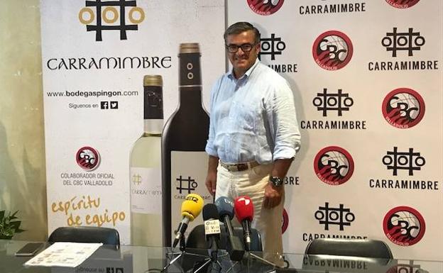 Paco García en la rueda de prensa previa al inicio de pretemporada.