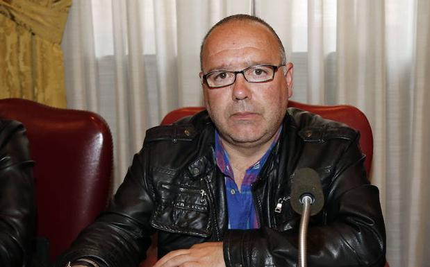 Javier Calderón, alcalde de Barruelo de Santullán./A. Quintero