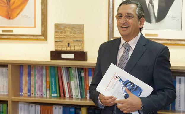 Juan Carlos de Margarida, presidente del Colegio de Economistas de Valladolid. /ICAL