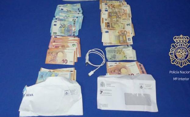Dinero recuperado por la Policía./WORD
