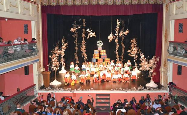 Una de las actuaciones del Festival de Navidad del Rotary Club de Béjar./WORD