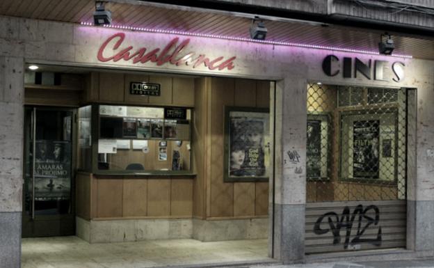 Entrada de los cines Casablanca. /El Norte