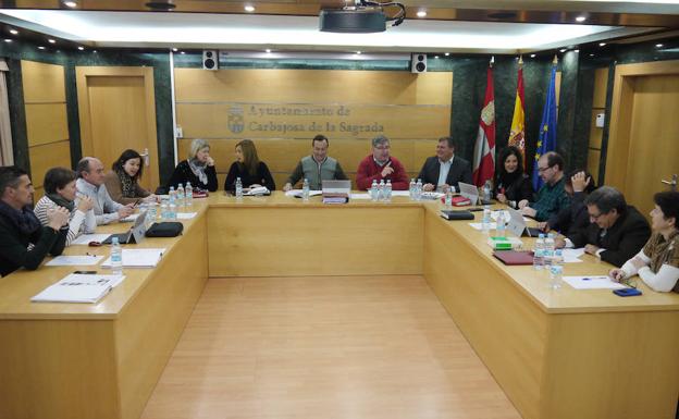 Imagen del pleno celebrado ayer en Carbajosa. /WORD