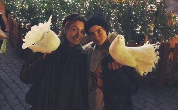 Paris Jackson y Cara Delevingne. /Instagram