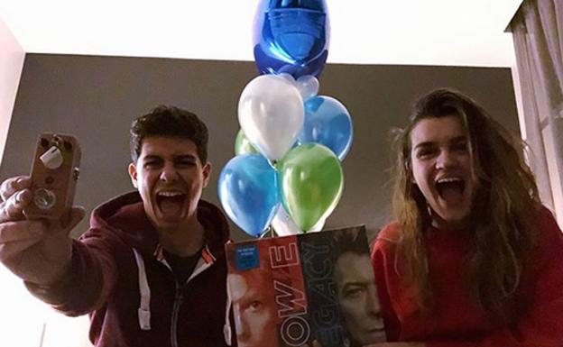 Alfred y Amaia celebran el cumpelaños del catalán. /Instagram