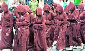 Desfile de la Orden de la Jarra y el Grifo. / F.J./