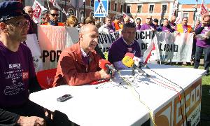 Un momento de la rueda de prensa de dirigentes de CC OO realizada en Valladolid. RUBÉN CACHO-ICAL./