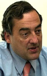 La patronal catalana mantiene la incógnita sobre si Joan Rosell competirá con Cuevas en la CEOE