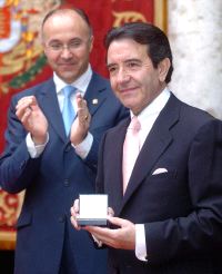 Enrique Cornejo afirma que es necesario conseguir que los nuevos públicos vayan al teatro/
