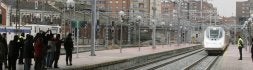 Llegada del primer Ave con pasajeros a la Estación del Campo Grande, el 22 de diciembre del 2007. / GABRIEL VILLAMIL/