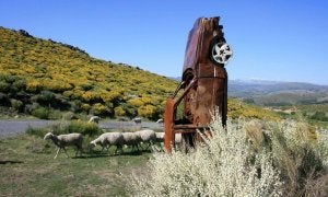 Una de las propuestas artísticas en el campo de Hoyocasero. ::
EL NORTE/