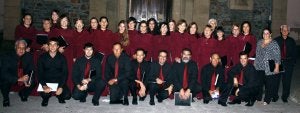 Integrantes de la coral Regina Angelorum de Grijota. ::
EL NORTE/