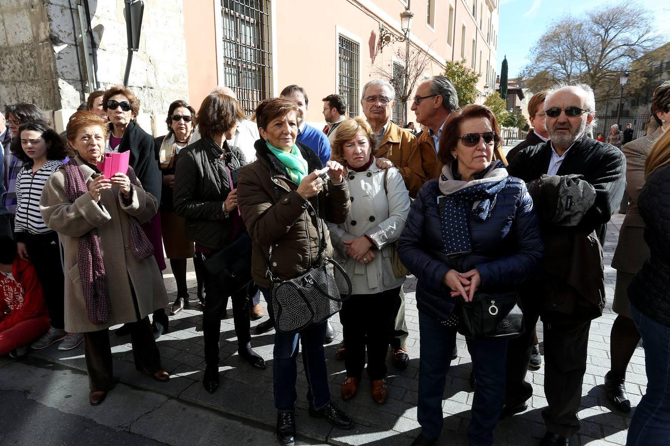 Si estuviste en la Procesión del Cristo de la Luz, búscate ...