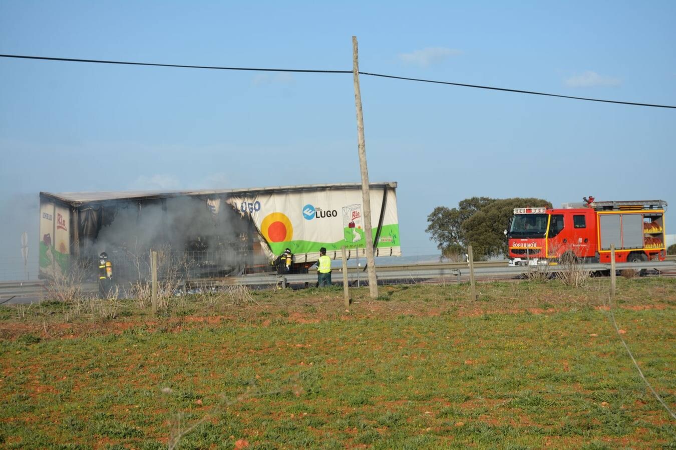 Arde Un Camin Cargado De Leche En La A6 A La Altura De Villanueva De