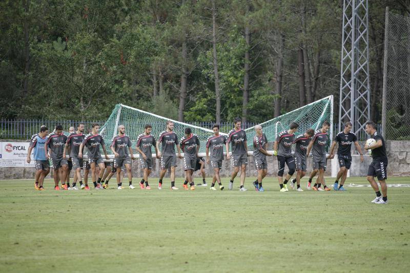 Entrenamiento del Real Valladolid en A Lagoa, Mondariz