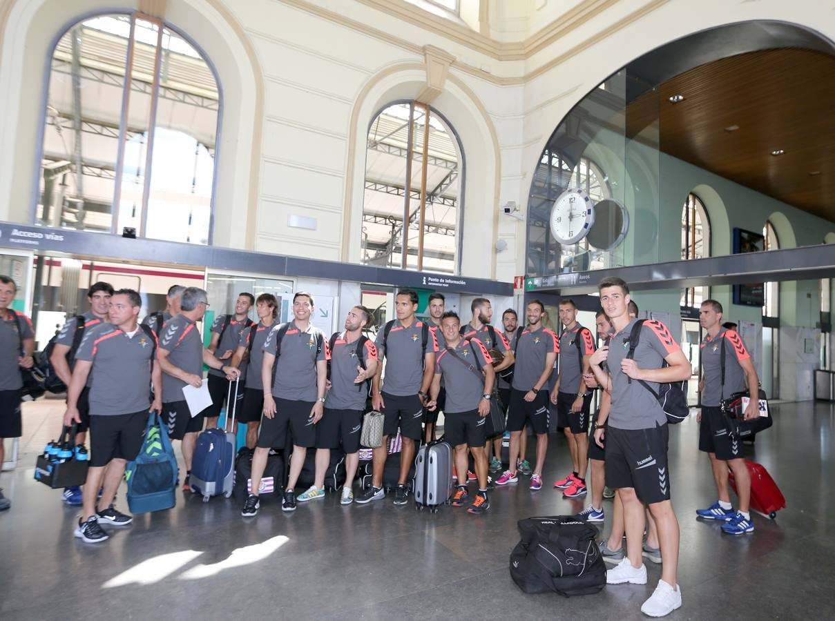 El Real Valladolid pone rumbo a Córdoba en el primer partido de Liga