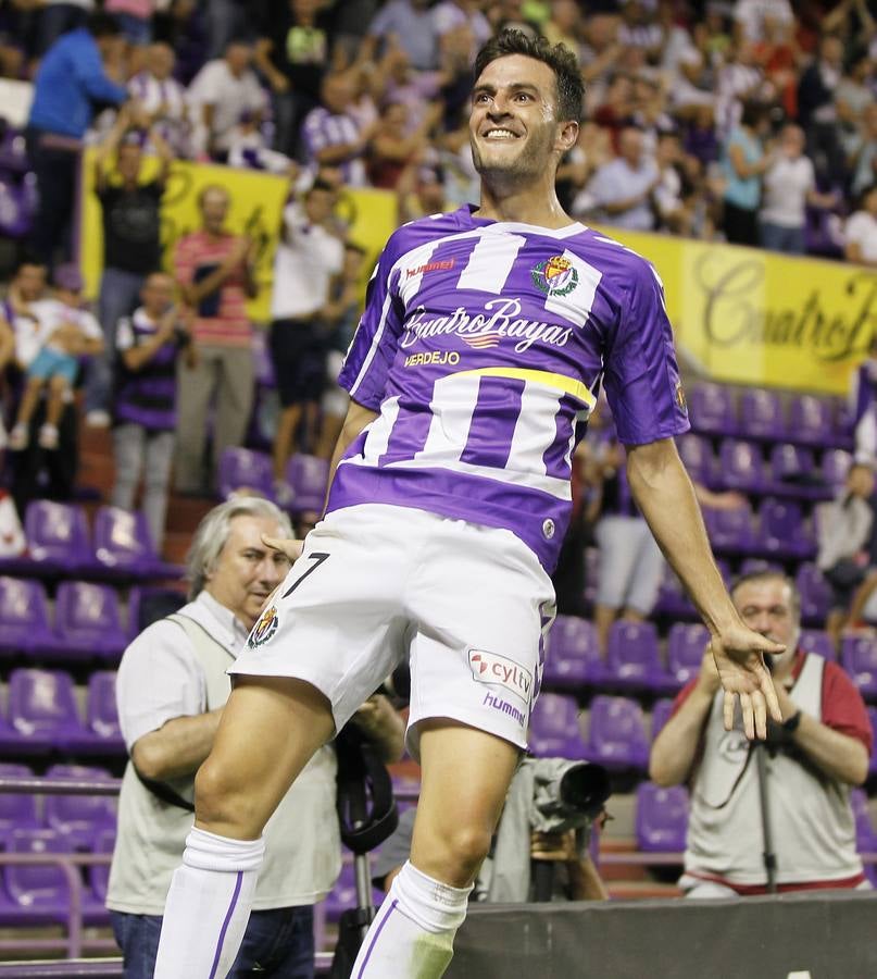 El Valladolid se impone al Alcorcón por dos goles a cero