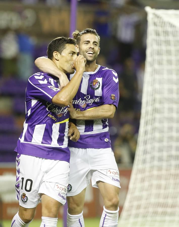 El Valladolid se impone al Alcorcón por dos goles a cero