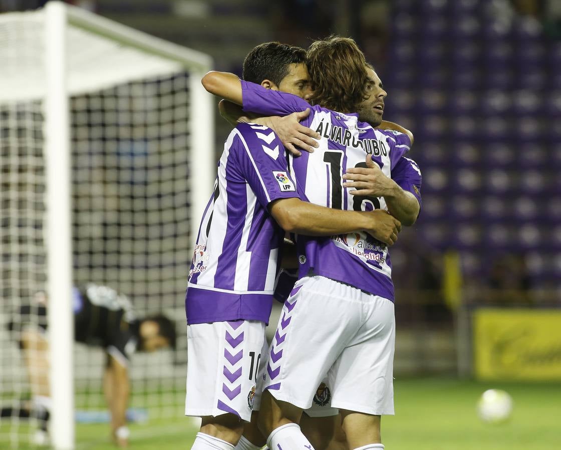 El Valladolid se impone al Alcorcón por dos goles a cero