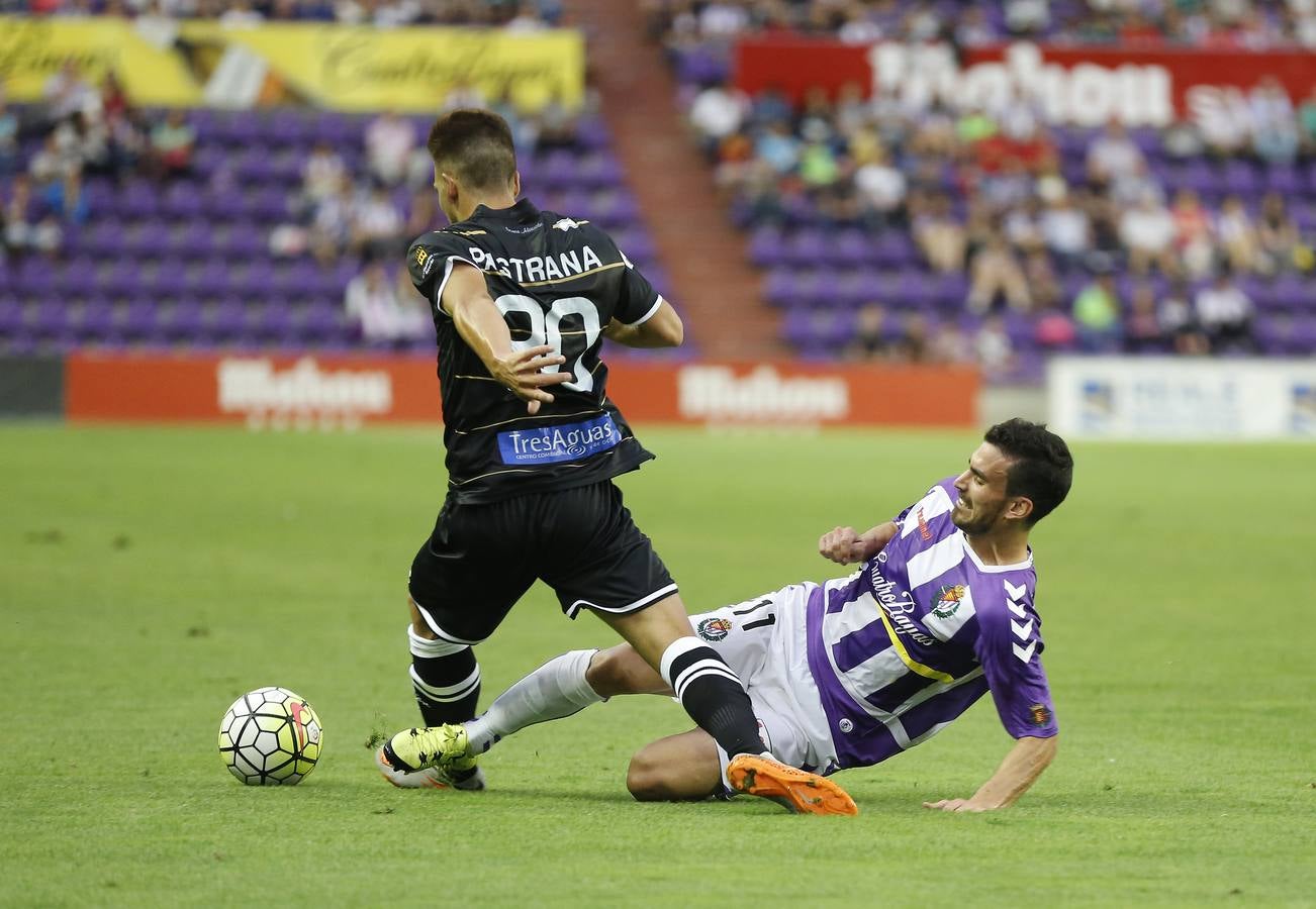 El Valladolid se impone al Alcorcón por dos goles a cero