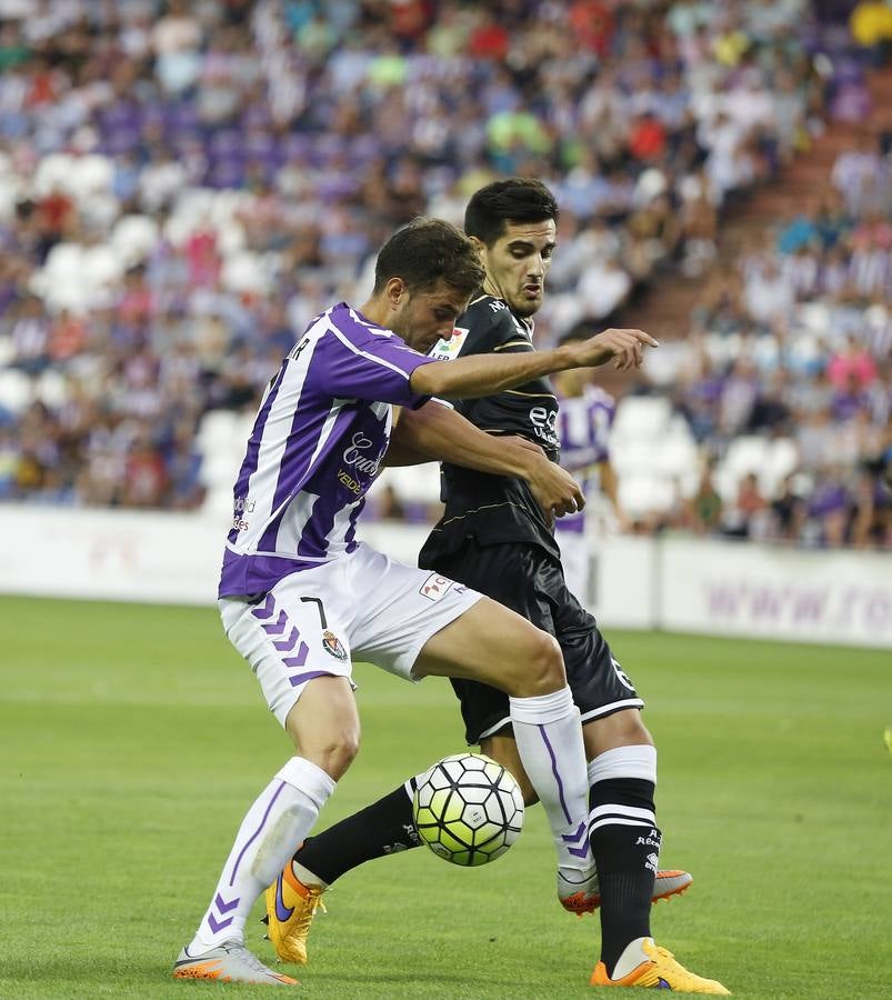 El Valladolid se impone al Alcorcón por dos goles a cero
