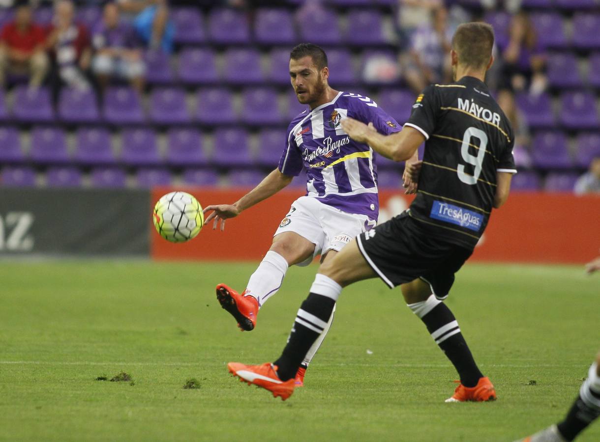 El Valladolid se impone al Alcorcón por dos goles a cero