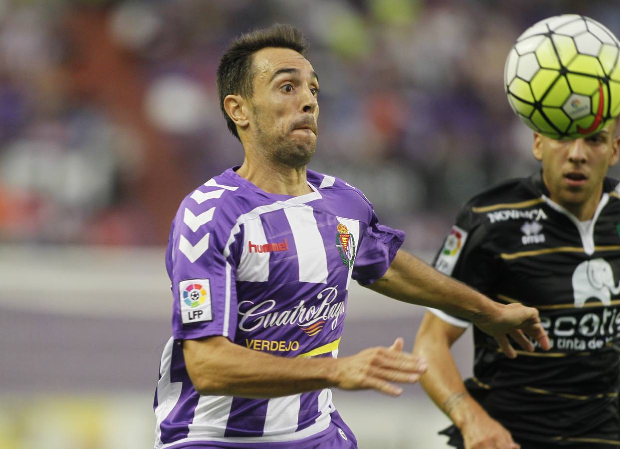 El Valladolid se impone al Alcorcón por dos goles a cero