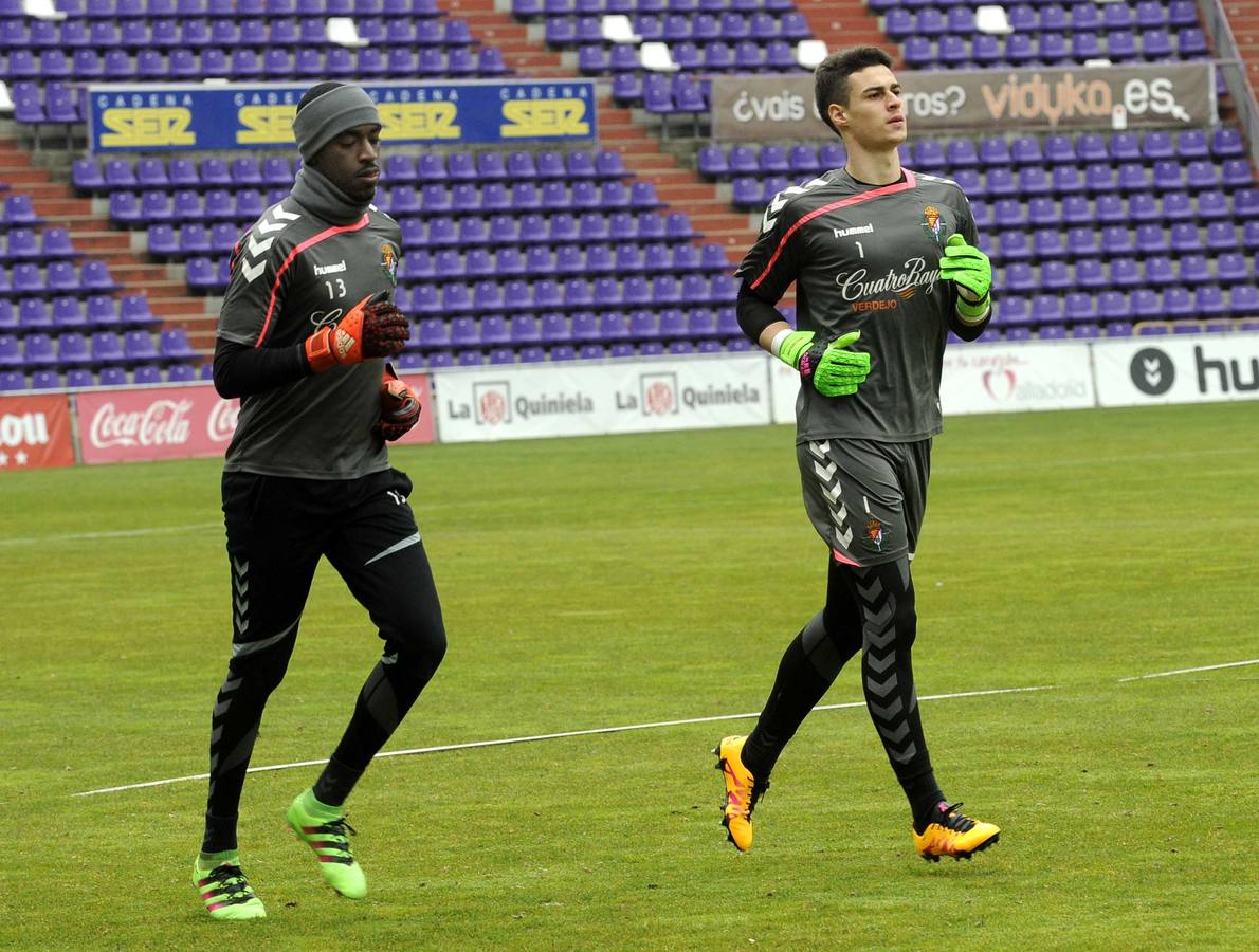 Presentación y primer entrenamiento de Nikos con el Real Valladolid