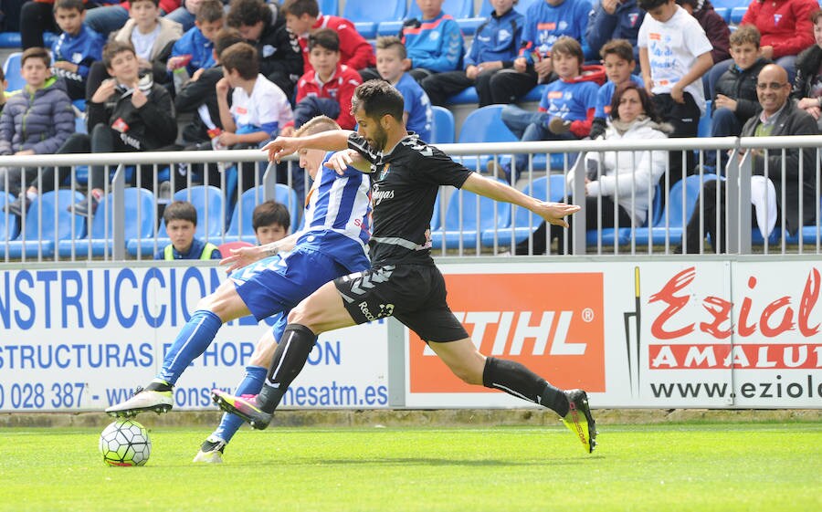 El Valladolid cae en su visita al Alavés (2-1)
