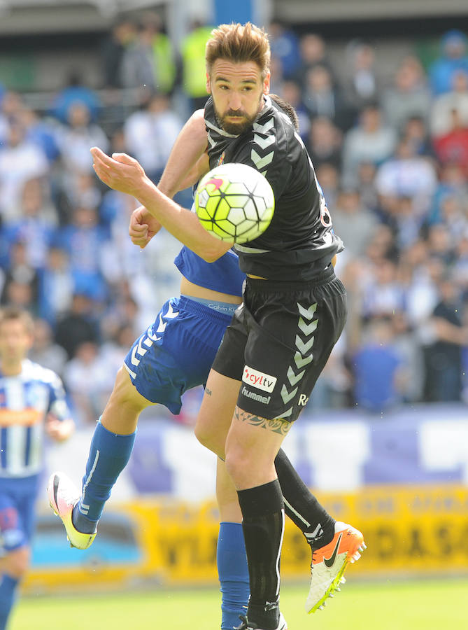 El Valladolid cae en su visita al Alavés (2-1)