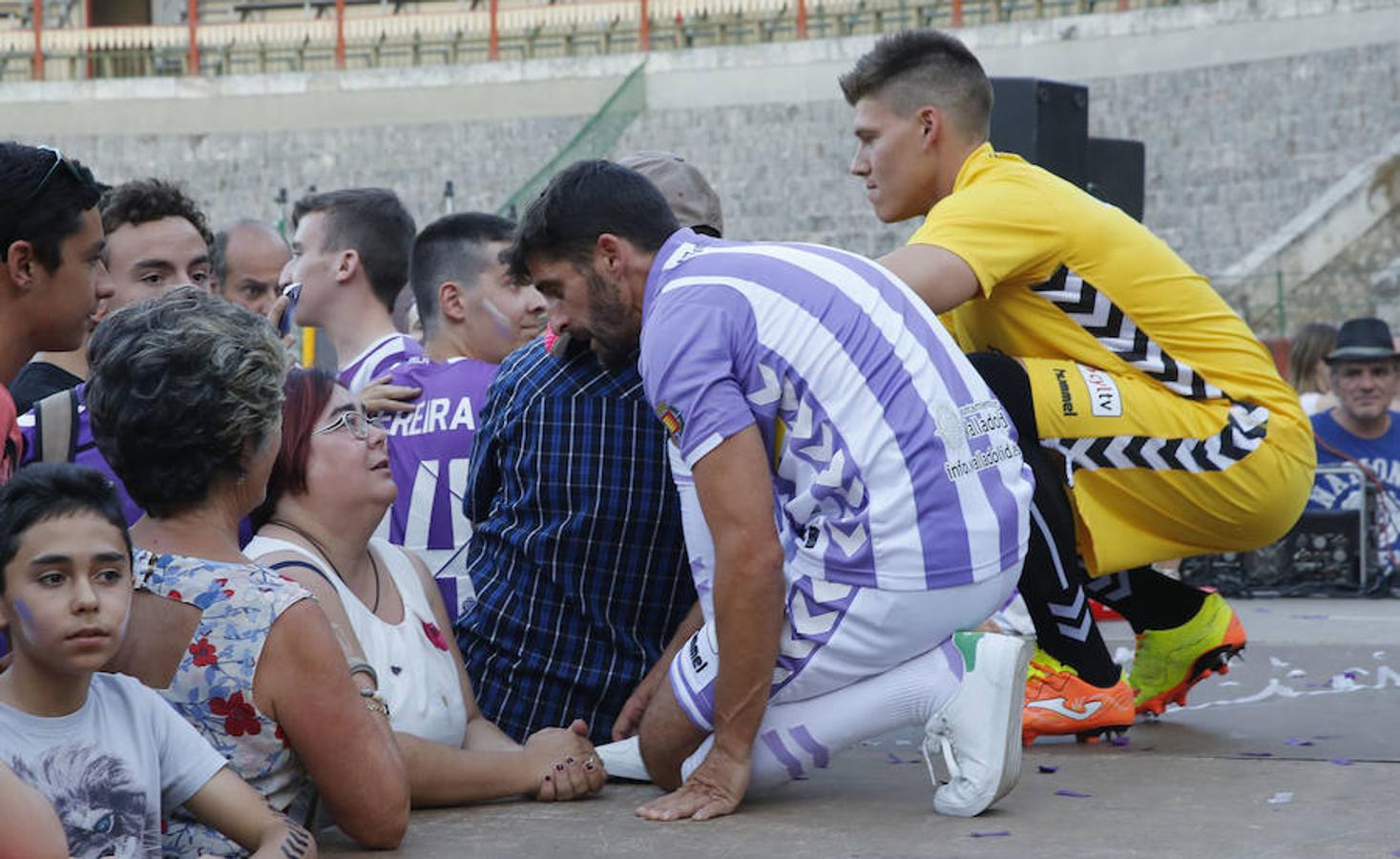 El Real Valladolid presenta sus nuevas equipaciones