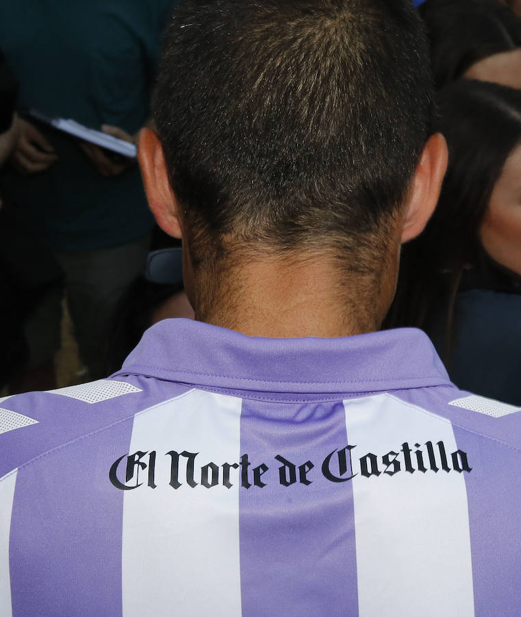 El Real Valladolid presenta sus nuevas equipaciones