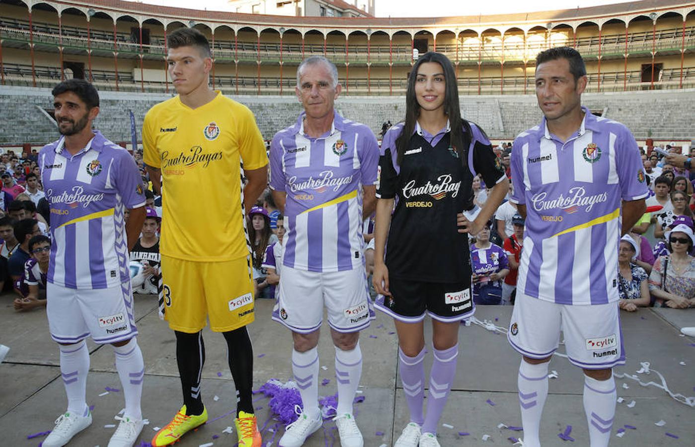 El Real Valladolid presenta sus nuevas equipaciones