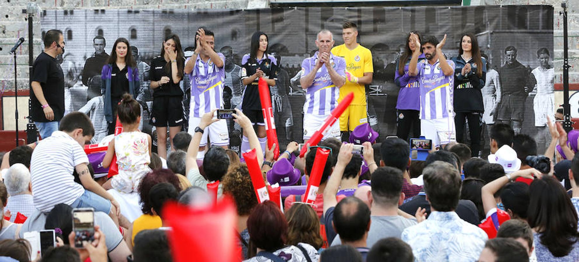 El Real Valladolid presenta sus nuevas equipaciones