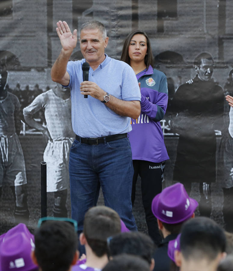 El Real Valladolid presenta sus nuevas equipaciones