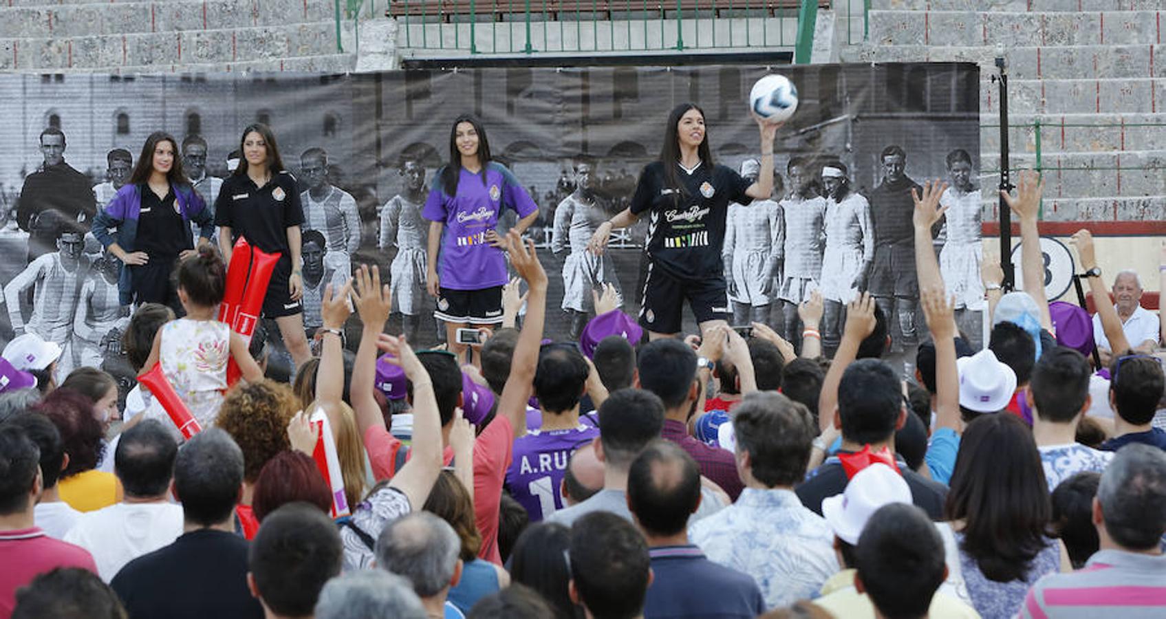 El Real Valladolid presenta sus nuevas equipaciones