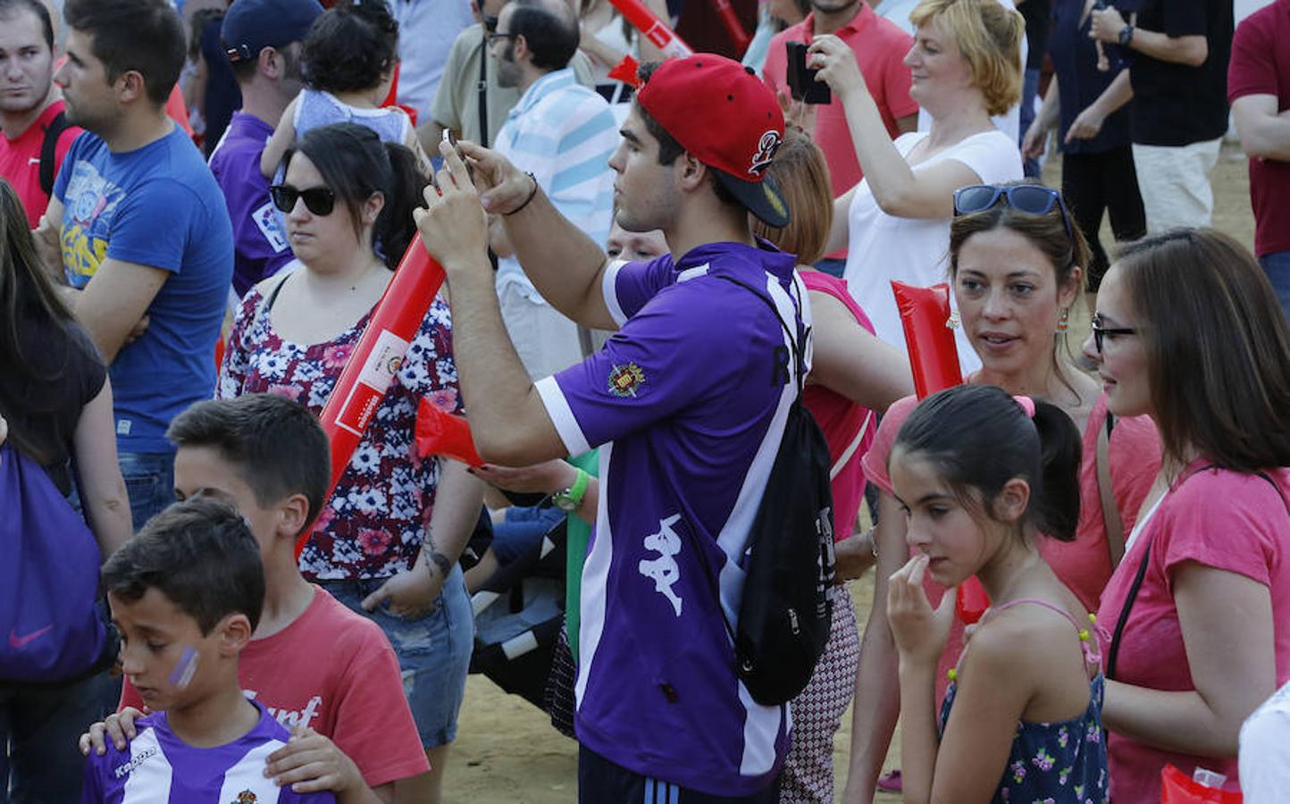 El Real Valladolid presenta sus nuevas equipaciones