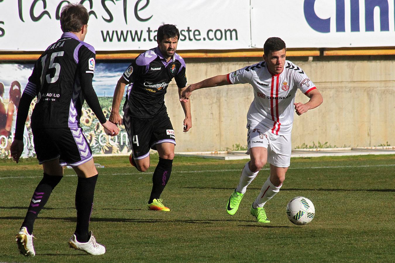 Amistoso entre la Cultural Leonesa y el Real Valladolid (0-1)