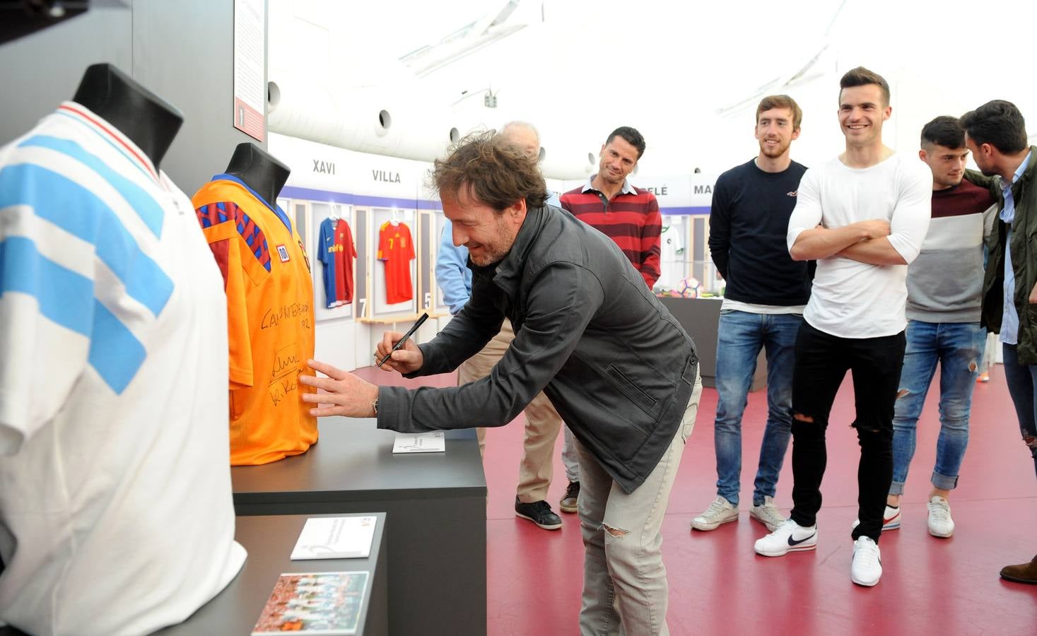 Visita blanquivioleta al Museo del Deporte
