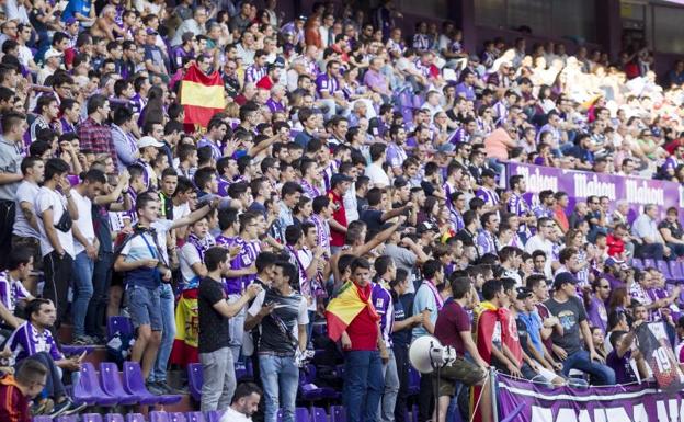 Sampedro no da pistas y convoca a los 23 disponibles