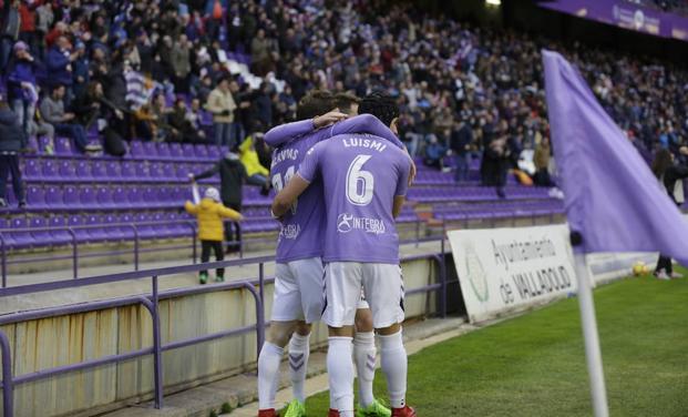 El Valladolid derrota a la Cultural por oficio, empuje y calidad