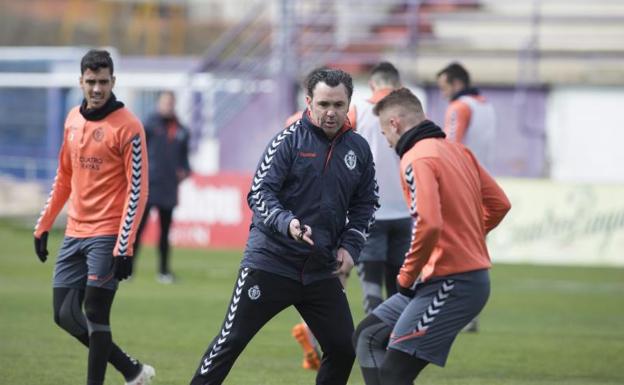 González, con prisa por confirmar en el césped lo que cree que sabe del Pucela