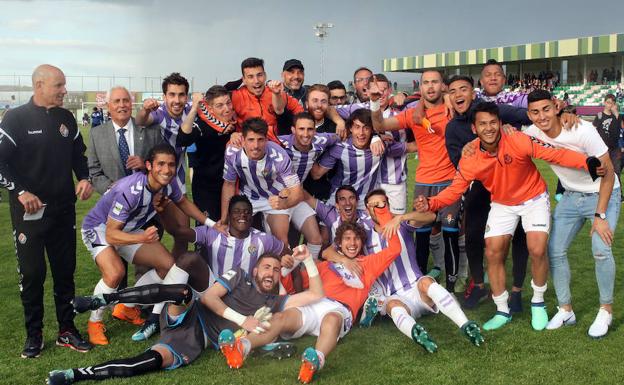 El Real Valladolid B sella la permanencia en Segovia a falta de una jornada