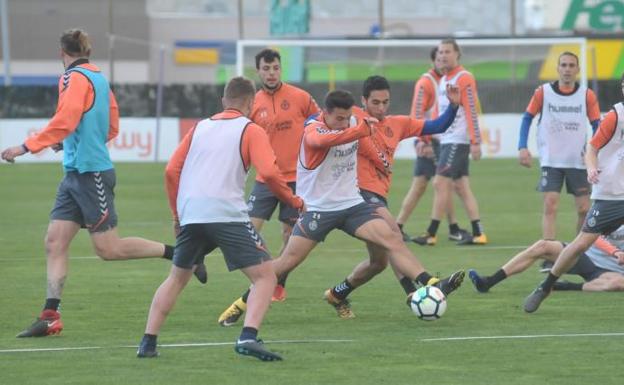 La enfermería y las sanciones dejan el vestuario en cuadro ante el Albacete