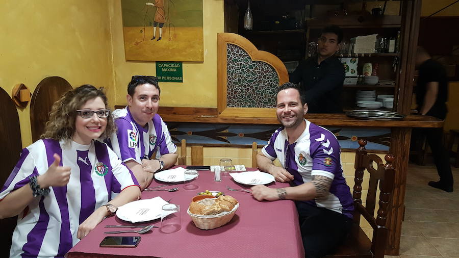 Aficionados del Real Valladolid en Gijón