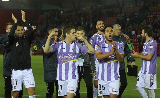 El Real Valladolid acaricia el ascenso