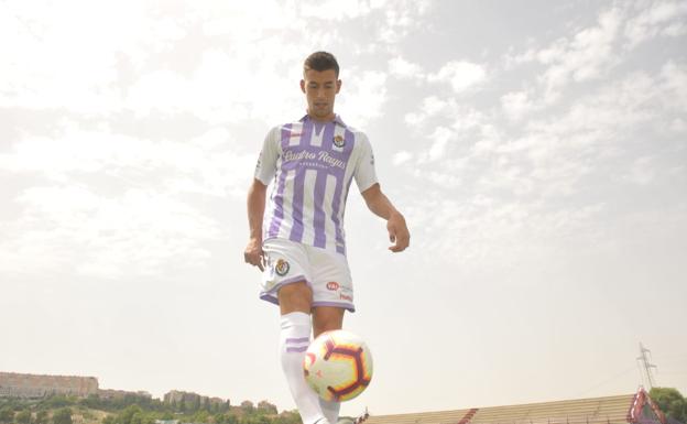 Alcaraz llega al Pucela para agradecer la apuesta del club